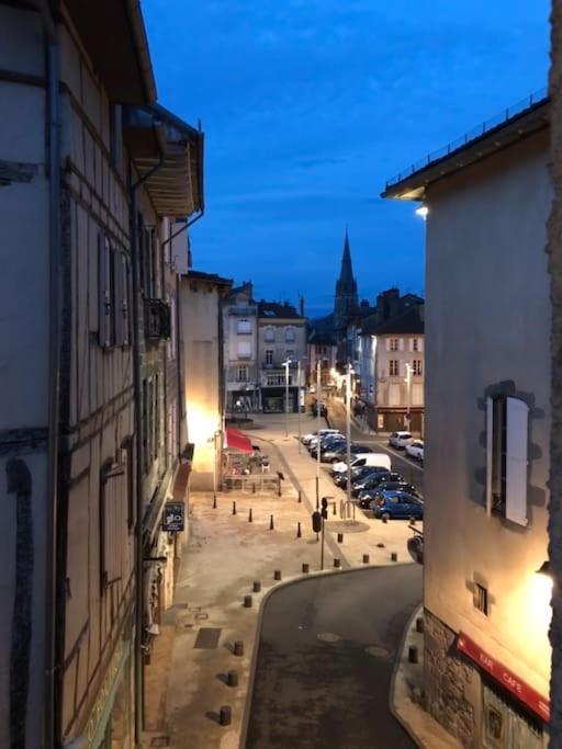 Appartement - Centre Ville Historique - Avec Vue Aurillac Buitenkant foto